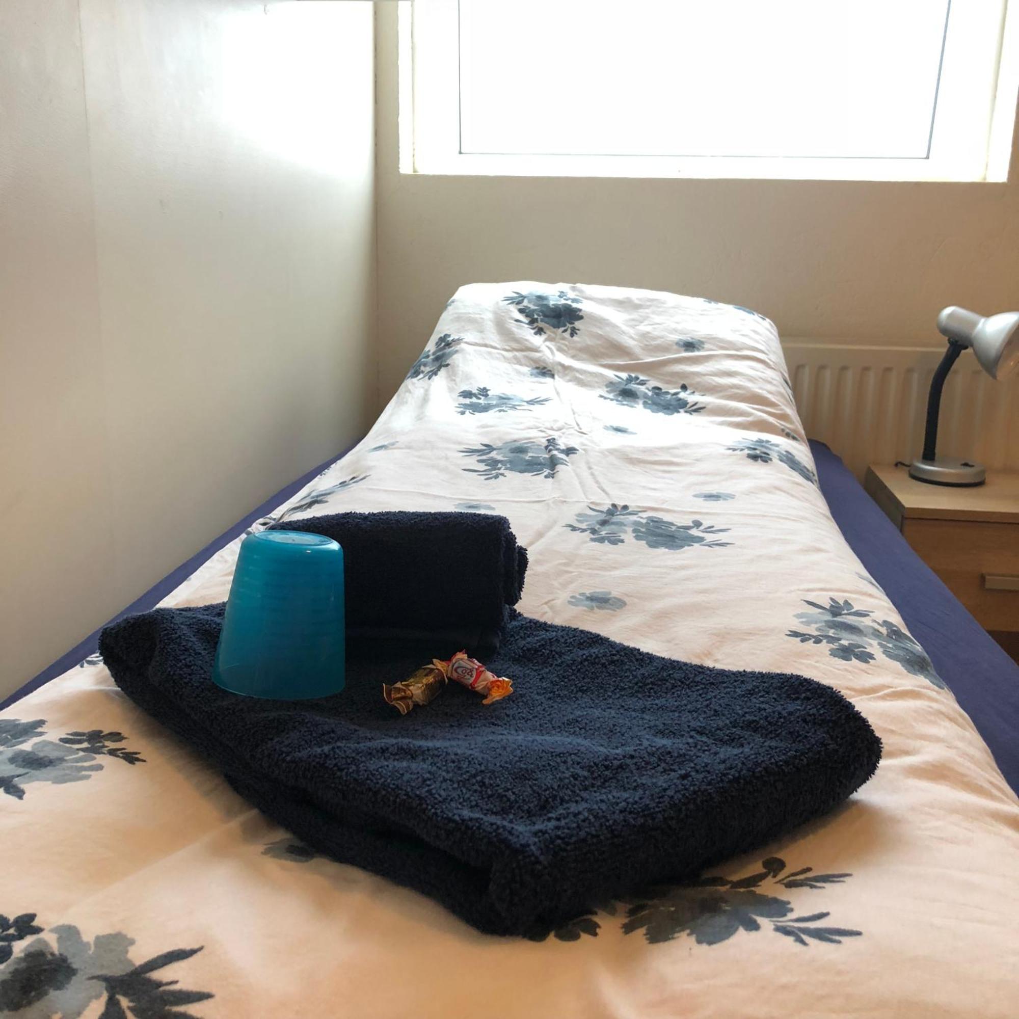 Vestmannsvatn Guesthouse Athaldalur Pokoj fotografie